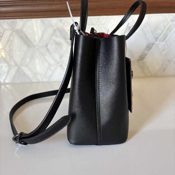 Steve Madden Black Bvalley Crossbody Bag Black Red Inside With Bag Charms NWT - Picture 2 of 10